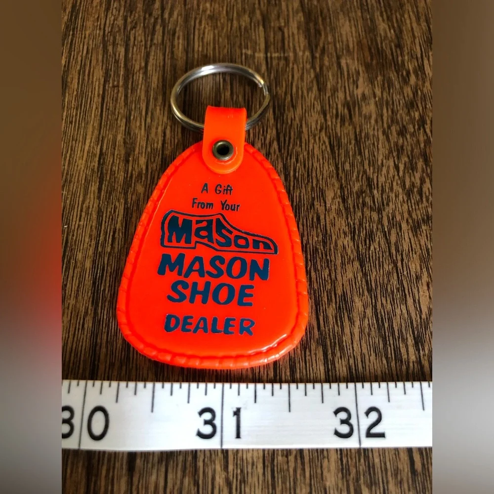 Vintage Advertising Keychain- Mason Shoe Dealer